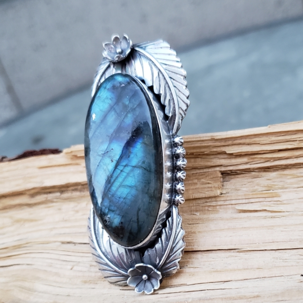 SOLD HUGE Labradorite Sterling Silver Ring Sz 7.25 - Picture 7 of 10